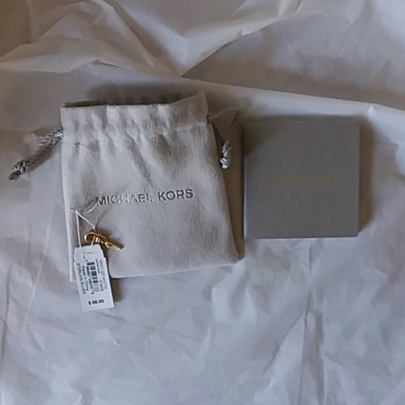 #1 Charm 925 CZ Michael Kors Vermeil Pave w/ Drawstring Bag Care Card nwt - Picture 6 of 8